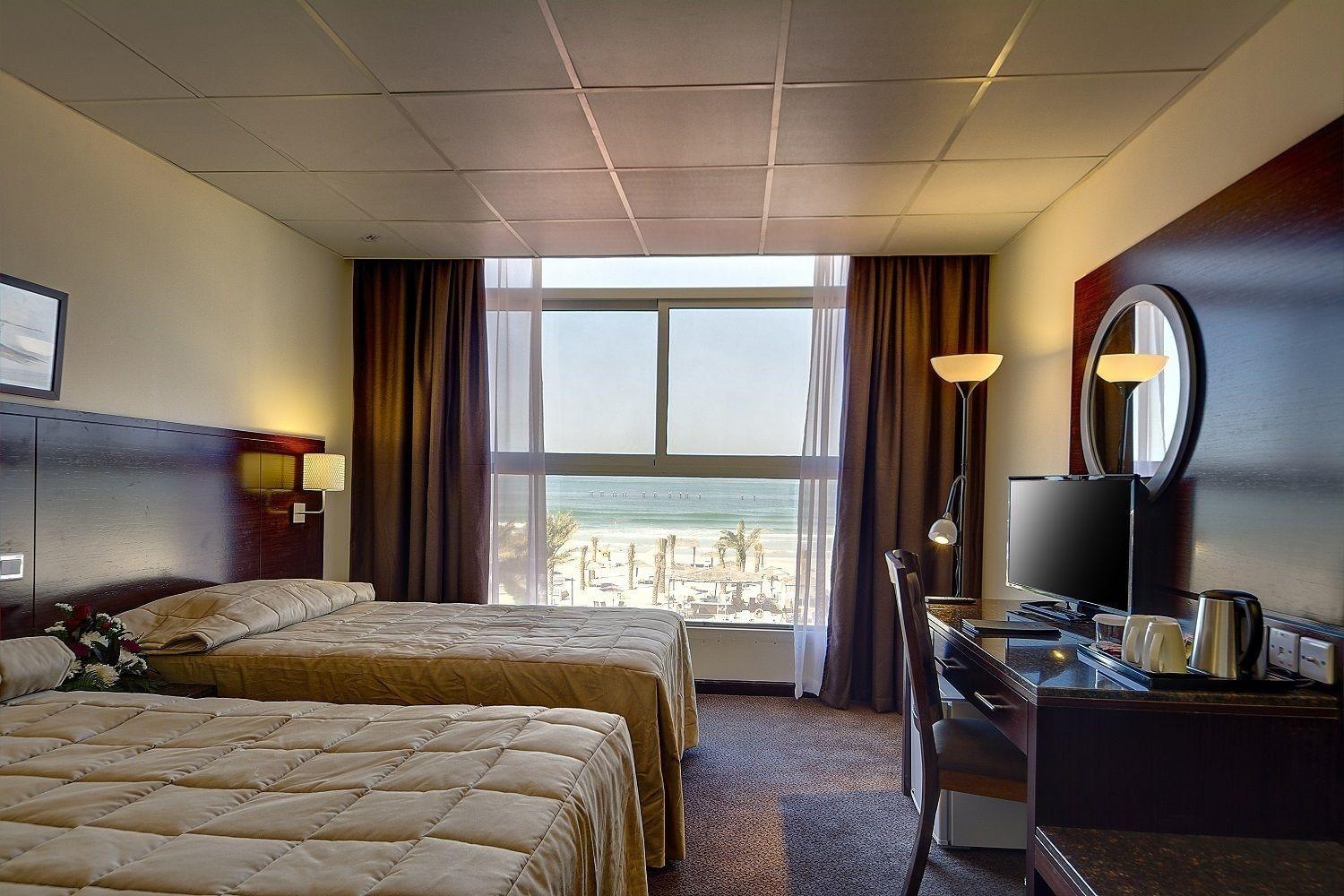 Ajman Hotel By Blazon Hotels מראה חיצוני תמונה
